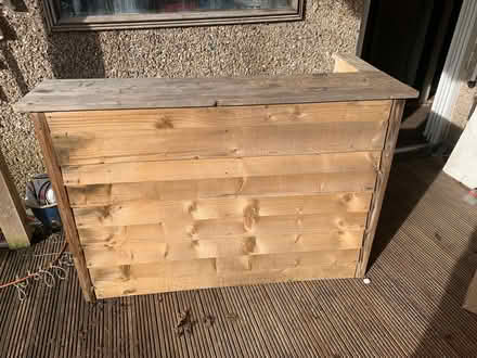 Photo of free Garden Bar (Bricknells Meadow OX28) #1