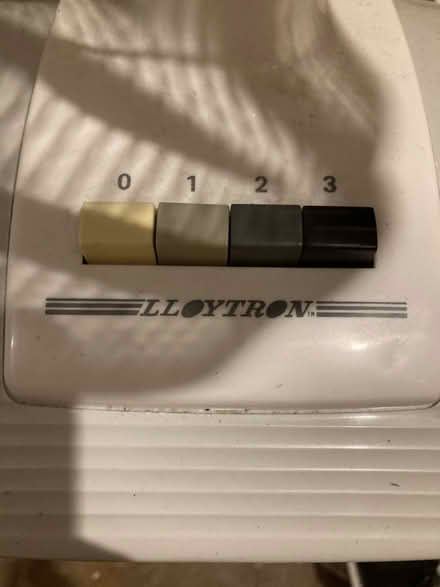 Photo of free Desktop Fan 12" (S10 Crosspool) #2