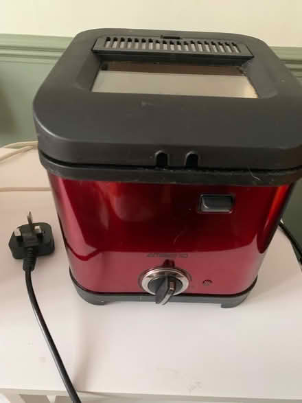 Photo of free Small deep fat fryer (Trowbridge BA14) #1
