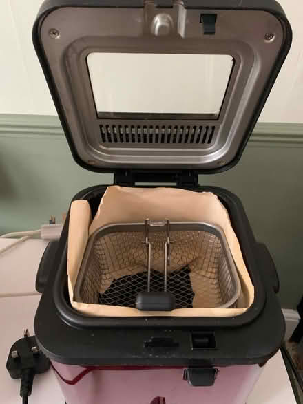 Photo of free Small deep fat fryer (Trowbridge BA14) #3