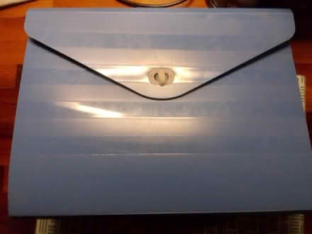 Photo of free A4 blue filing container (Ronnis mount OL7) #1