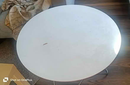 Photo of free White round table (Winnersh) #2