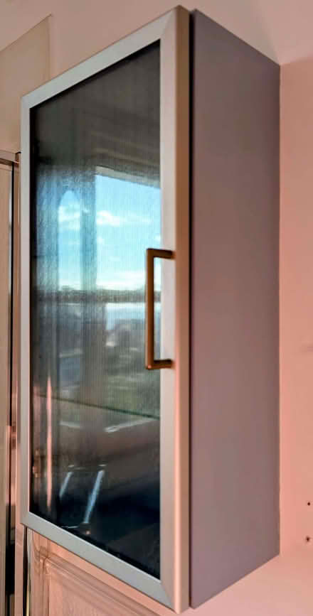 Photo of free Old Bathroom wall cabinets (3) (Chalkwell SS9) #2