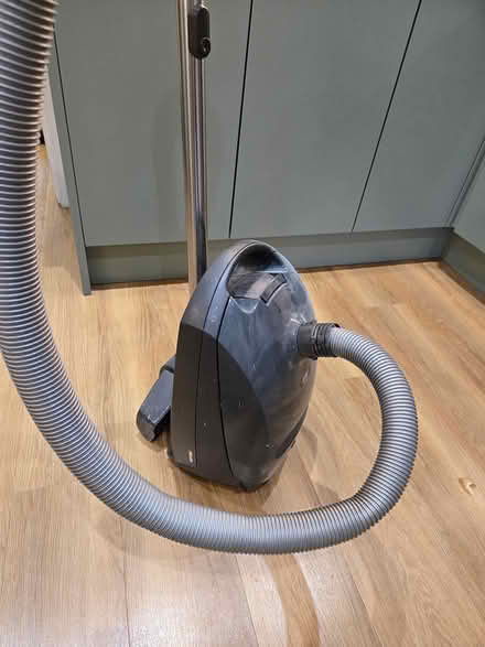 Photo of free Vacuum for spares or repair (SG8 (Melbourn)) #1