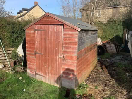 Photo of free 6ft x 8ft garden shed (Bricknells Meadow OX28) #1