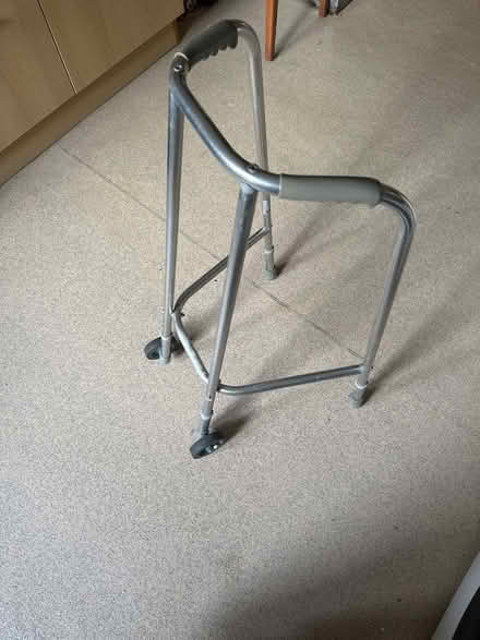 Photo of free Walking frame (SW9) #1