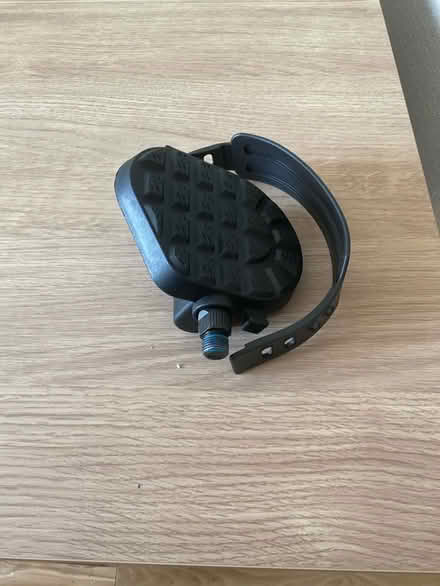 Photo of free Foldable Exercise bike faulty pedal (Sefton L31) #3