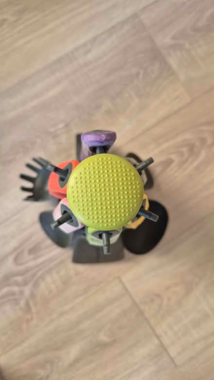 Photo of free Kitchen utensils rotating hanger (Hanwell W13) #2