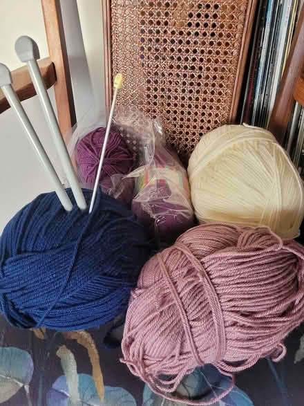 Photo of free Wool and knitting needles (SO18) #1