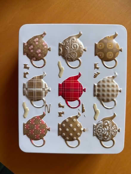 Photo of free Tins (Elmers End BR3) #4