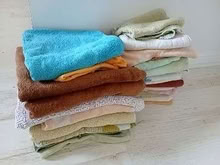 Photo of free Old bath and hand towels (Gwernymynydd CH7) #1