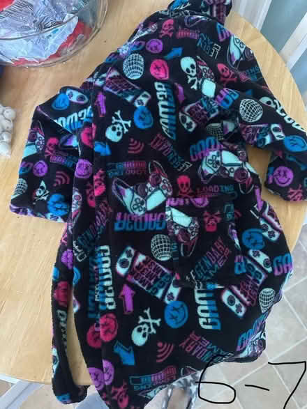 Photo of free Boys dressing gown and boys shoes / trainers (Boulton DE24) #2