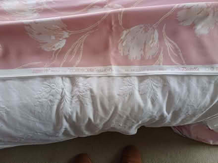 Photo of free 3mtr Length Pink and White Floral Fabric (CT7) #3
