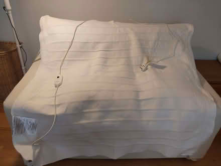 Photo of free Electric underblanket (not working) (Brixton SW2) #1