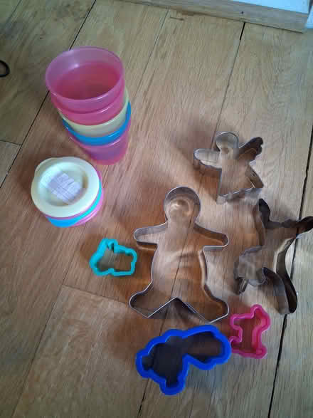 Photo of free Cookie Cutters and pots (Foxholes SG13) #1