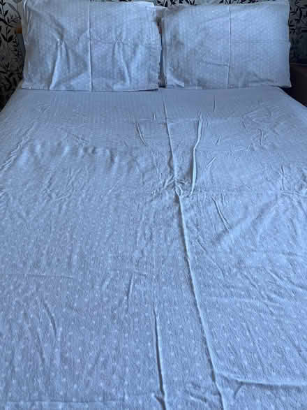 Photo of free King size duvet cover & pillowcases (Binley, Coventry) #3