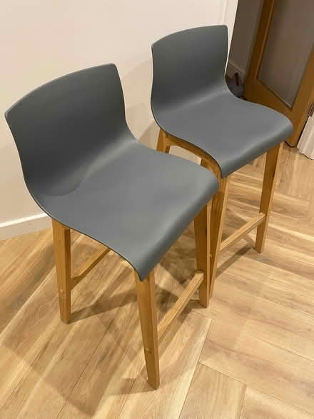 Photo of free 2 bar stools (Berkhamsted HP4) #1