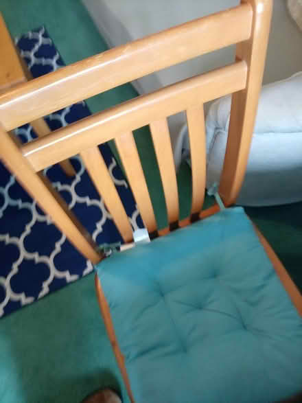 Photo of free Table chairs (Ta219ep) #4