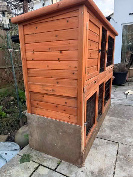Photo of free Large Rabbit Hutch (Carshalton SM1) #2