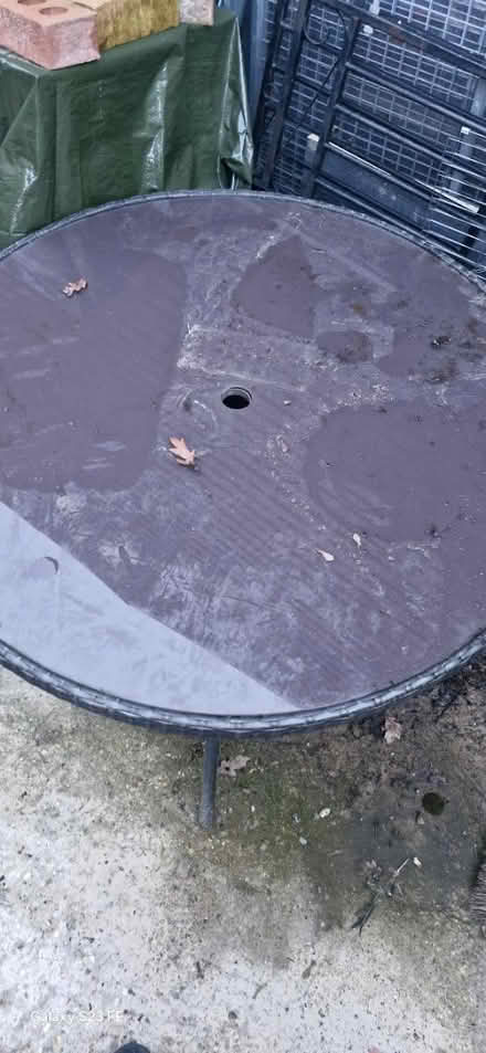 Photo of free Garden table (GU15 camberley) #2