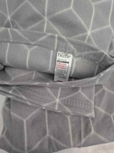 Photo of free Grey Geometric Throw (CT15) #1