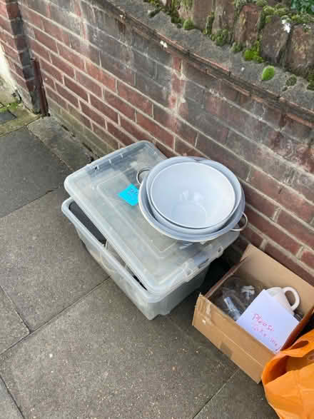 Photo of free Kitchenware various (Manor Park E12 6D) #3
