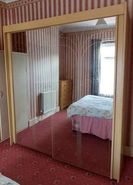 Photo of free Sliding mirrored wardrobe (Wythenshawe M23 area) #2