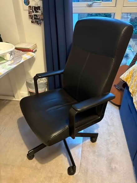 Photo of free Office chair (South Acton W3) #1
