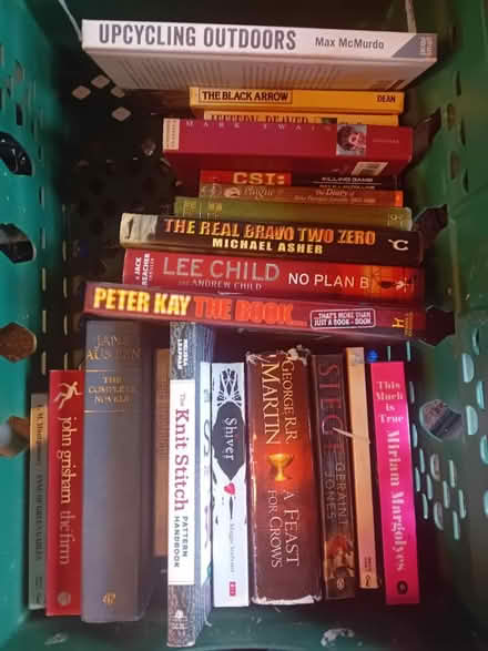 Photo of free Box of books (Codnor de59rs) #1