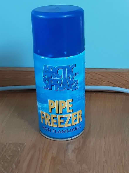 Photo of free Can of pipe freezing spray (Warton LA5) #1