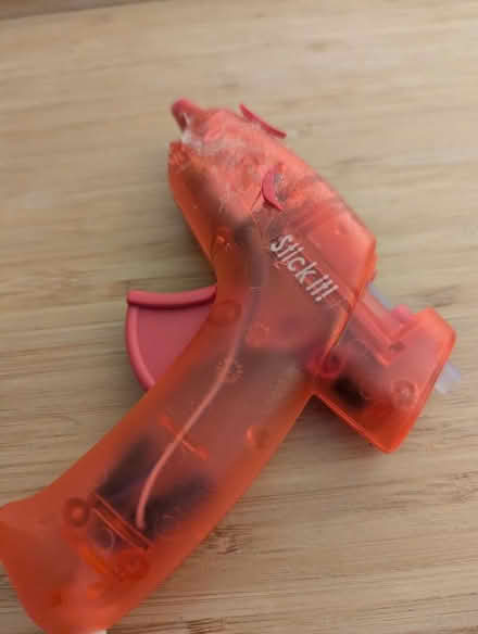 Photo of free Small glue gun and one extra glue stick (Grangeway area NN10) #4