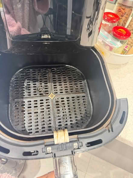Photo of free Air fryer (Anchorage Park PO3) #2