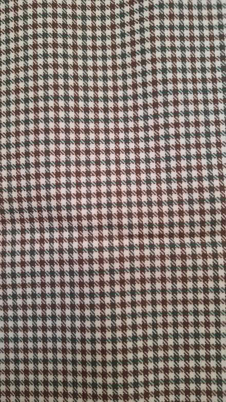 Photo of free Dressmaking fabric (Allestree DE22) #2