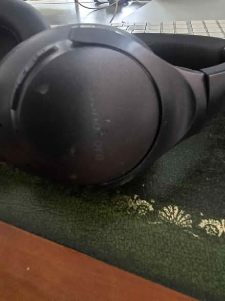 Photo of free Headphones Q20 Soundcore I think (Stifford Clays RM16) #2