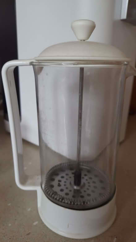 Photo of free Large cafetiere coffee for 8 cups (Maybury Hill GU22) #1