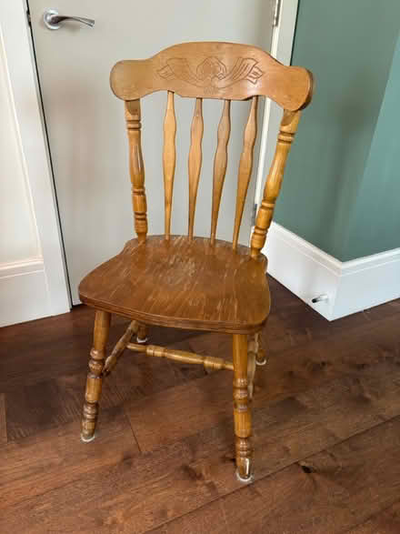 Photo of free 6 dining chairs (SE17) #2