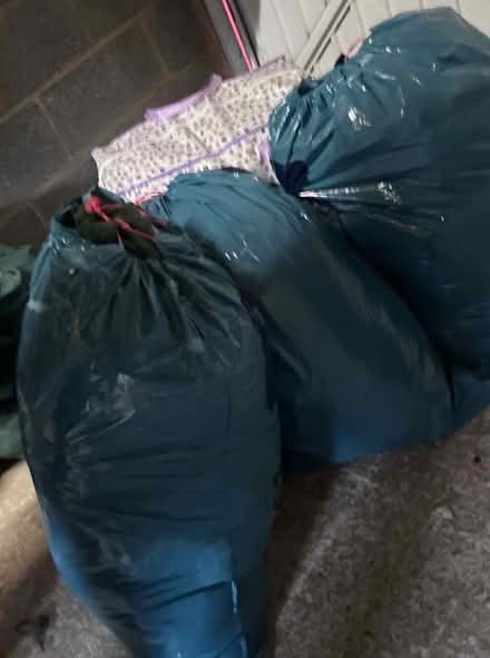 Photo of free 4 Bags of clothes Woman’s and Boys (Ladygrove OX11) #4