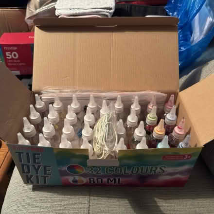 Photo of free Used Tie Dye Kit (Ponders End. EN3) #2