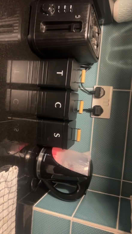 Photo of free tcs set, kettle , toaster, play kitchen (Newbury Park IG2) #2