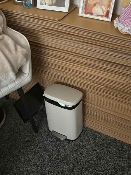 Photo of free Laminate flooring (Basildon SS14) #2