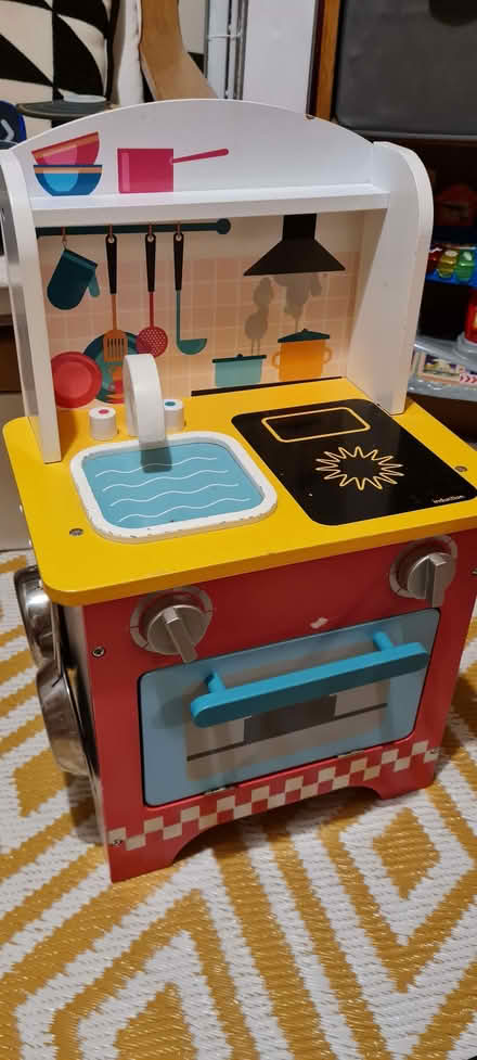 Photo of free Small kids kitchen (Allestree DE22) #1