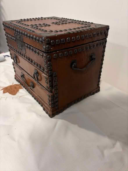 Photo of free Men’s jewelry box (Belmont, MA) #3