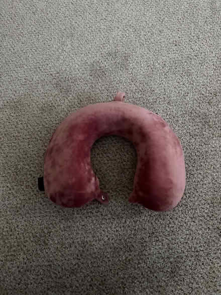 Photo of free Travel neck pillow (Wimbledon SW19) #1