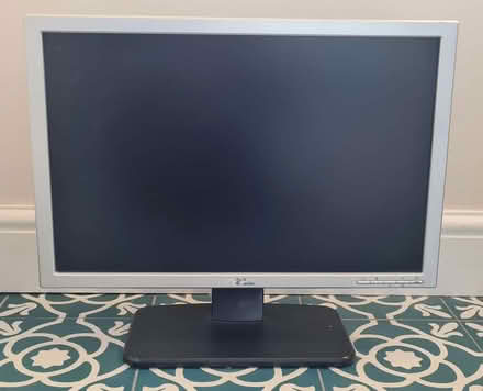 Photo of free Dell computer monitor (Belle Vue SY3) #4