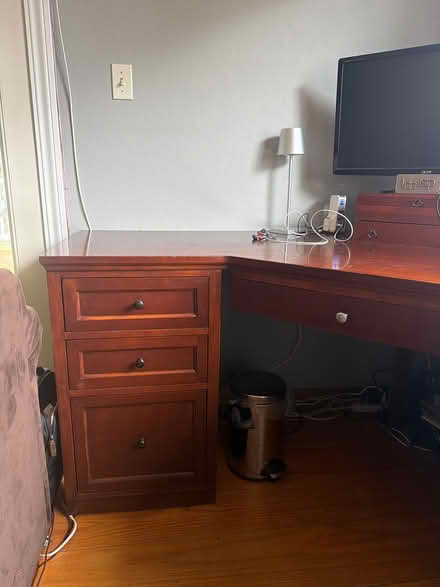 Photo of free Corner Desk (Upper Rockridge) #2