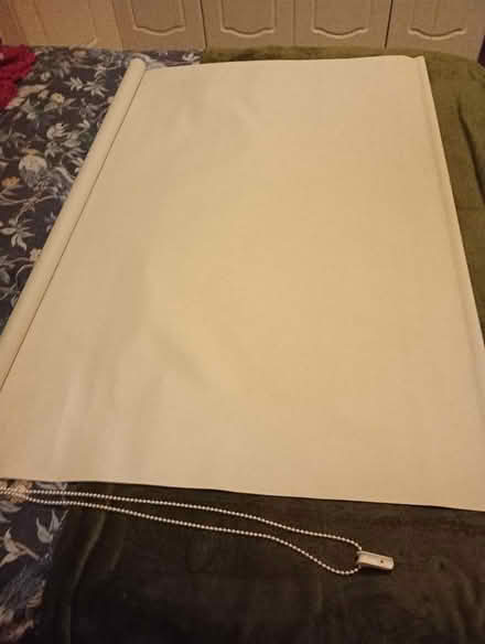 Photo of free Roller blind (Welling DA16) #1