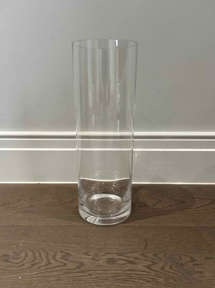 Photo of free Vase (Kingston upon Thames KT2) #1