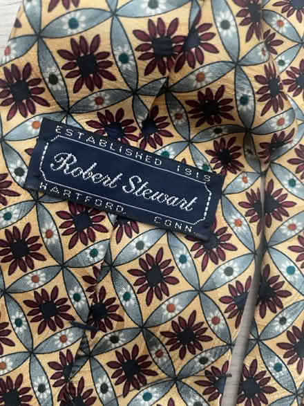 Photo of free FloralPattern tie (Kennedy/16th in Markham) #2