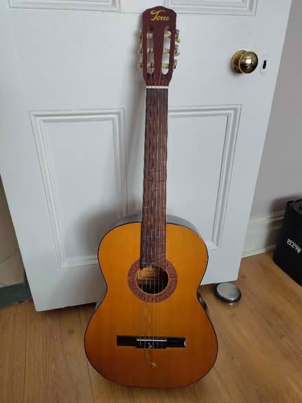 Photo of free Classical guitar *needs repair* (South Croydon CR2) #1