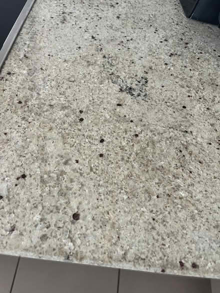 Photo of Granite offcut Kashmir White (Oxford OX2) #3